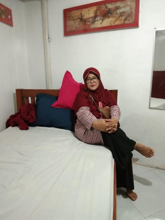 Destiny House Hotel ยอกยาการ์ตา ภายนอก รูปภาพ