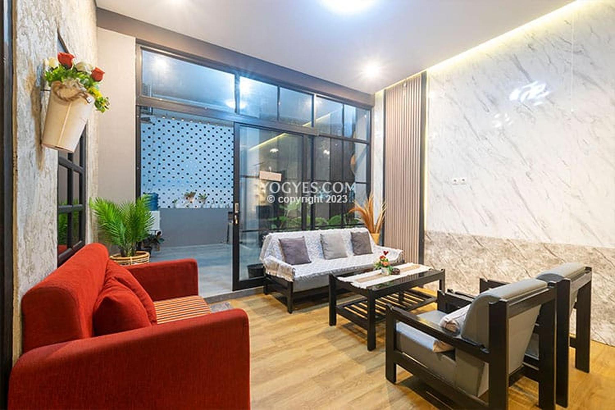 Destiny House Hotel ยอกยาการ์ตา ภายนอก รูปภาพ