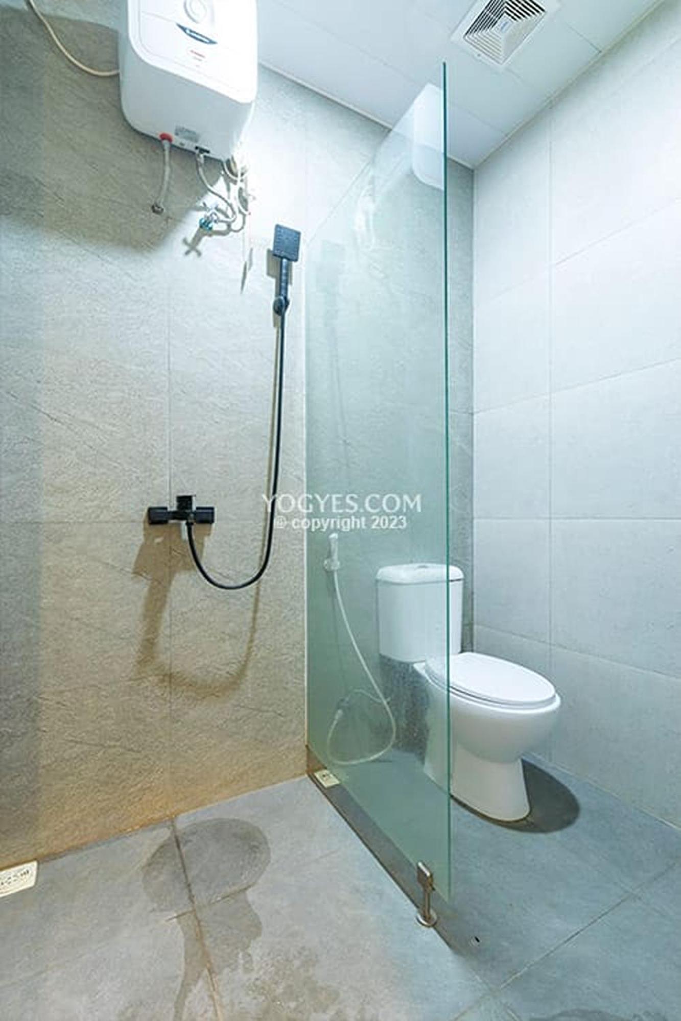 Destiny House Hotel ยอกยาการ์ตา ภายนอก รูปภาพ